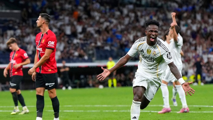 Real Madrid otočil zápas a oslavuje víťazstvo. Atletico s Hanckom sa muselo uspokojiť s bodom