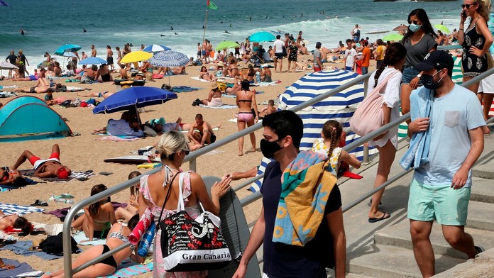 Mnohí z infikovaných Slovákov sa nakazili počas dovolenky pri mori.