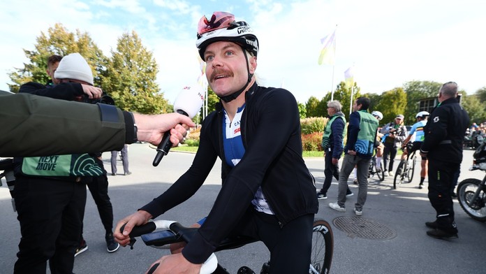 Tomu sa povie multitalent: Hviezda Formuly 1 vyzvala cyklistickú smotánku priamo na MS