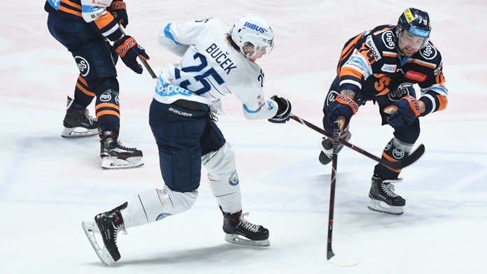 Zo zápasu Nitra - Košice.