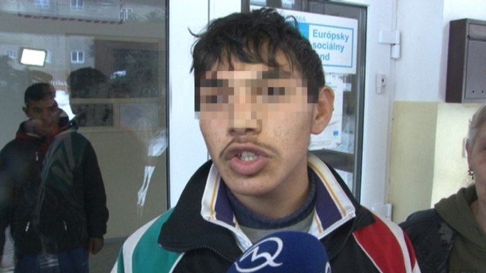 Chlapca údajne zbili obecní policajti