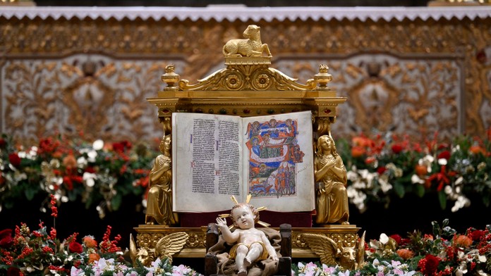 Kresťania slávia jeden z najväčších sviatkov. Veriaci si počas dňa pripomínajú udalosti v Betleheme