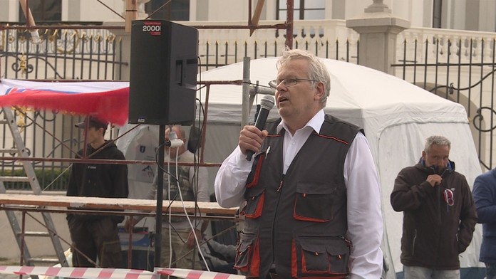 Medzi odporcov vakcinácie patrí aj lekár Peter Lipták.