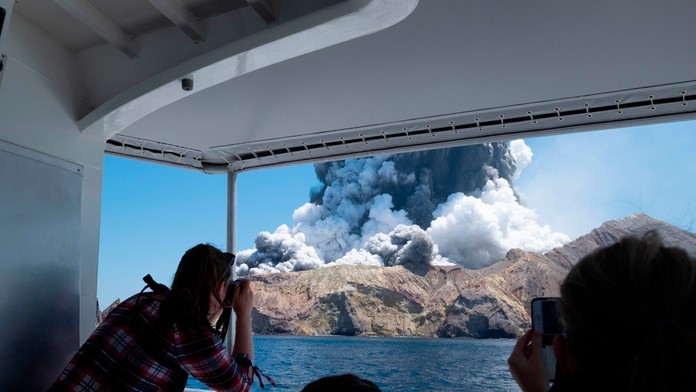 Tragédia na Novom Zélande: Spoločnosť uznali za vinnú v prípade výbuchu sopky, ktorý zabil 22 ľudí