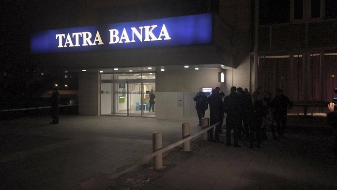 Prepad banky v Bratislave