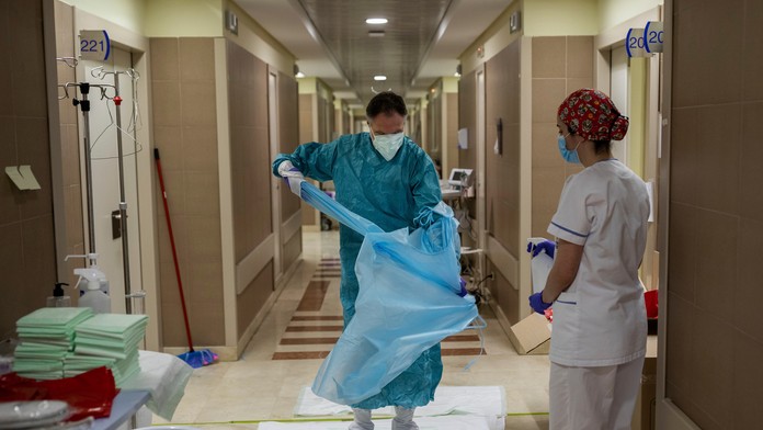 Stihne svoje vlastné vystúpenie Neuveríte, kde sa spevák zdržal.mp4