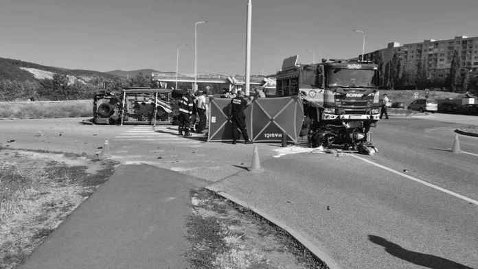 Nešťastie v Košiciach. Vodič dodávky nedal prednosť motocyklistovi, ten nemal šancu prežiť