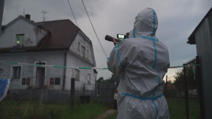 Podgurážený muž zavraždil svoju družku