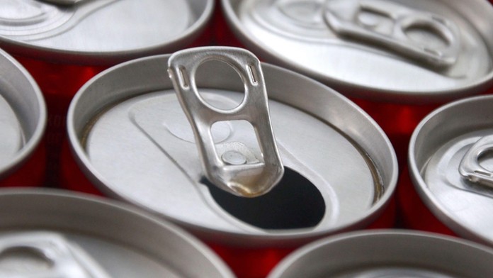 Vedci zistili, že populárne nápoje škodia pečeni