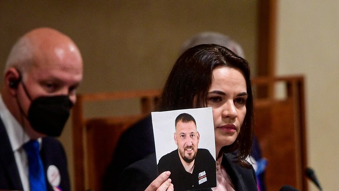 Siarhej Cichanovski s manželkou