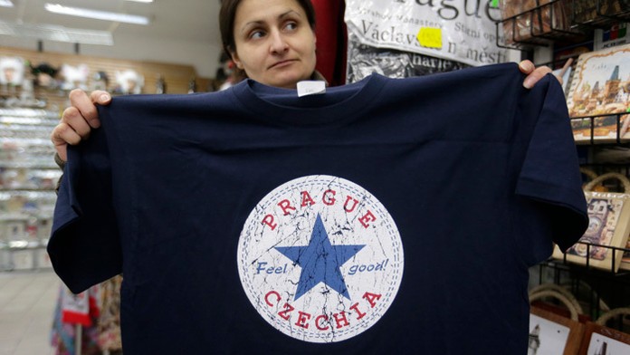 ČR možno bude musieť vrátiť miliardu korún za názov Czechia.