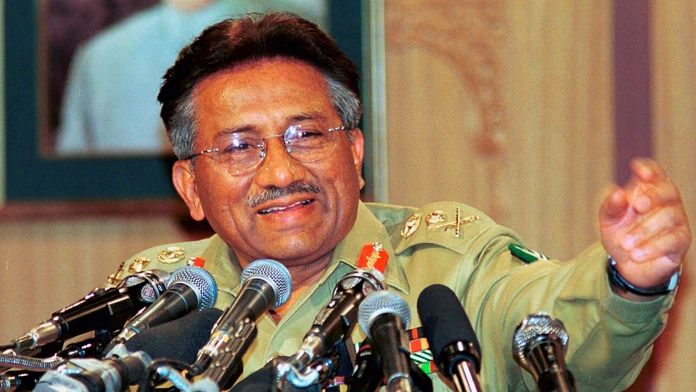 Zomrel bývalý vojenský vládca Pakistanu Parvíz Mušarraf