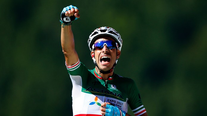 Z víťazstva v piatej etape sa tešil Talian Fabio Aru.