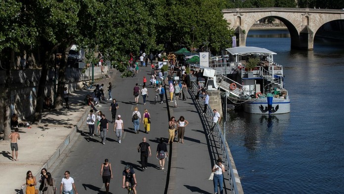 Incident sa stal na nábreží rieky Seina.
