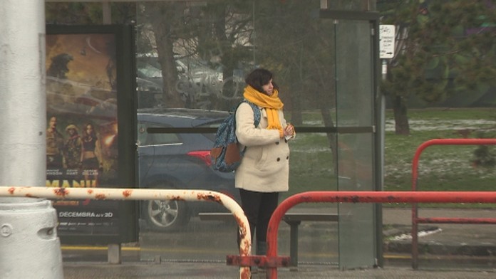 Tehotná žena musí chodiť na vyšetrenia autobusom.