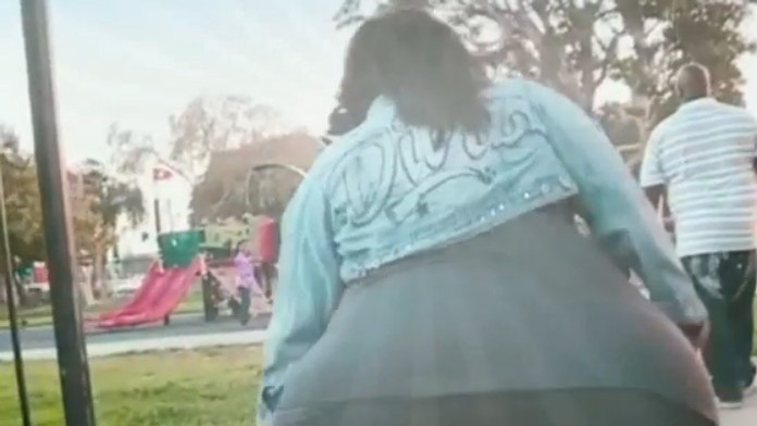 Mikel Ruffinelli má najväčší zadok na svete.