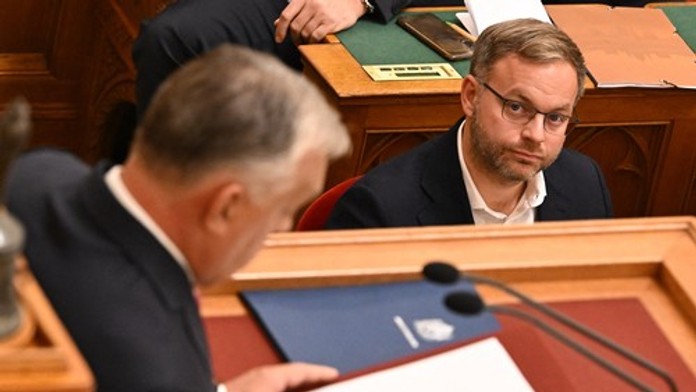 Maďarsko chce so Slovenskom a Českom vytvoriť antiukrajinský blok, vyhlásil poradca Viktora Orbána