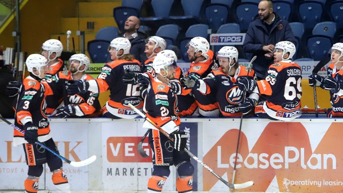 Extraliga: Slovan sa revanšoval za debakel, Spišiaci späť na čele. Michalovce s Popradom potvrdili formu