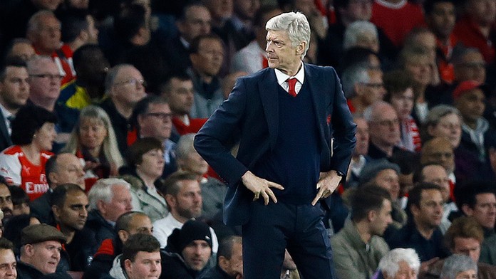 Tréner Arsenalu Arsene Wenger. 