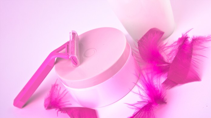 Muži uprednosťujú, keď sú ženy úplne vyholené. 