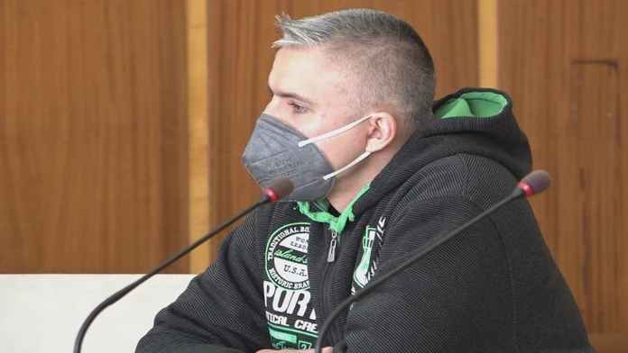 Peter, ktorého obvinili z vraždy susedy v Bojniciach.