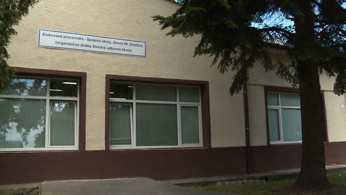 Takto vyzerá pracovisko spojenej školy z Dobšinej, za ktoré platia astronomické nájomné.