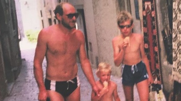 Marián Gáborík (v strede) s otcom a bratom na rodinnej dobolenke v 80. rokoch minulého storočia.