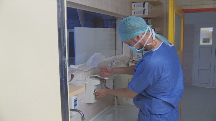 Študent medicíny (ilustračné foto)