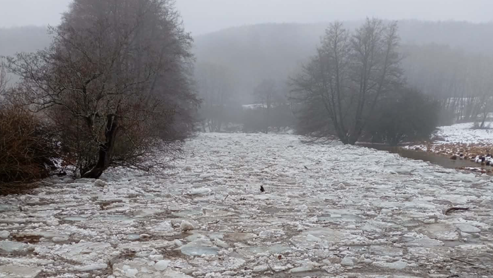 Na snímke ľadové kryhy na Slatine.