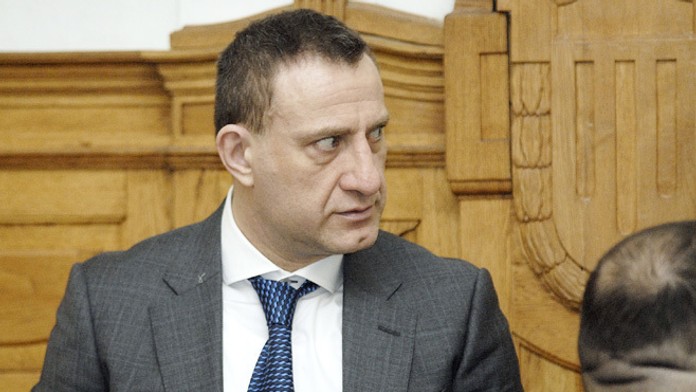 Obžalovaný Marek Trajter, údajný objednávateľ vraždy Romana Deáka, v pojednávacej miestnosti