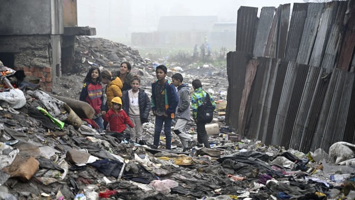 Deti v rómskej osade v Trebišove