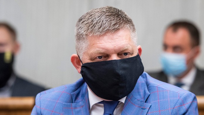 Poslanec a šéf Smer-SD Robert Fico.
