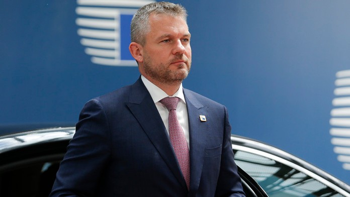 Ruský prezident Vladimir Putin odpovedá na otázky verejnosti počas každoročného televízneho programu.