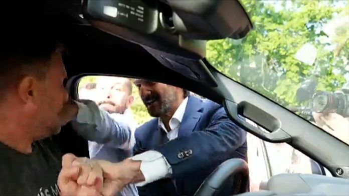 Moment, kedy Richard Glück udrel Igora Matoviča do tváre