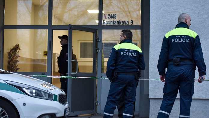 Najmenej 15 zranených pri výbuchu sopky pri lyžiarskom stredisku.