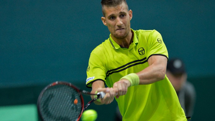 Martin Kližan neuspel v daviscupovej dvojhre proti maďarskému hráčovi Mártonovi Fucsovicsovi.