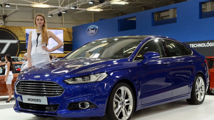 Po Mercedese opustí ruský trh aj americká automobilka Ford