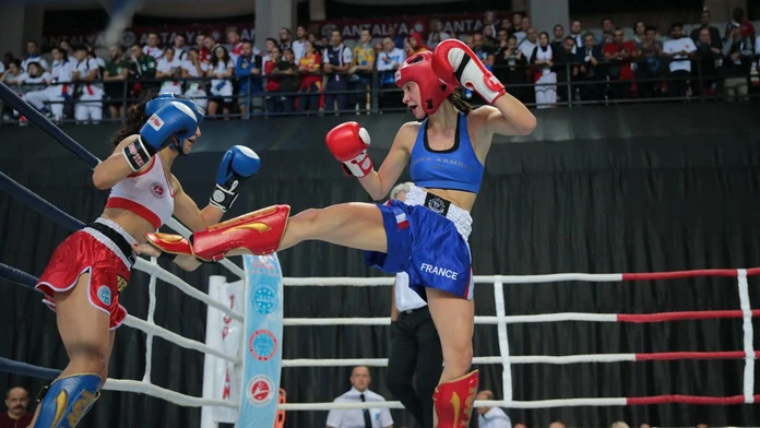 Slovenské reprezentantky zahviezdili na majstrovstvách Európy v kickboxe. Domov berieme tri medaily