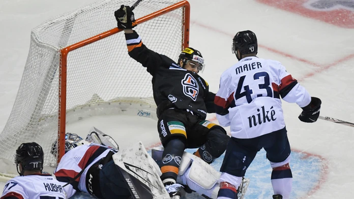 Extraliga: Košice šiestimi gólmi uzemnili Slovan. Prvé play-off na Spiši muselo rozlúsknuť predĺženie