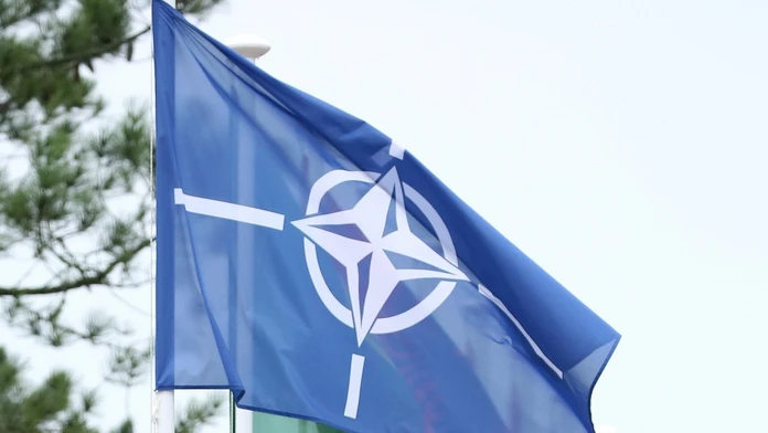 Zástava NATO