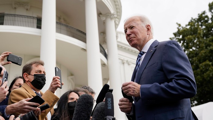 Prezident Biden: Hrozba ruskej invázie je "veľmi vysoká"