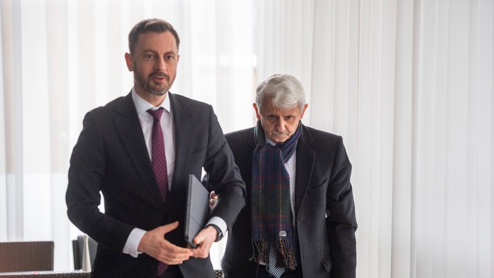 Na snímke sprava Mikuláš Dzurinda a Eduard Heger