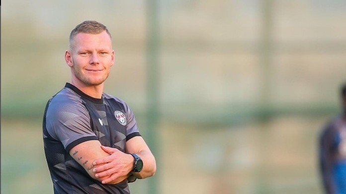 Sezónu začal v Skalici, v apríli už stál proti Ronaldovi. Jeden telefonát mu zo dňa na deň zmenil život