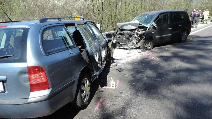 Mimoriadne vážna nehoda si vyžiadal až päť zranených.