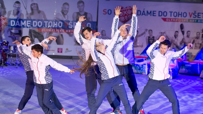 Oficiálne oblečenie pre stupne víťazov na olympiáde v Rio.