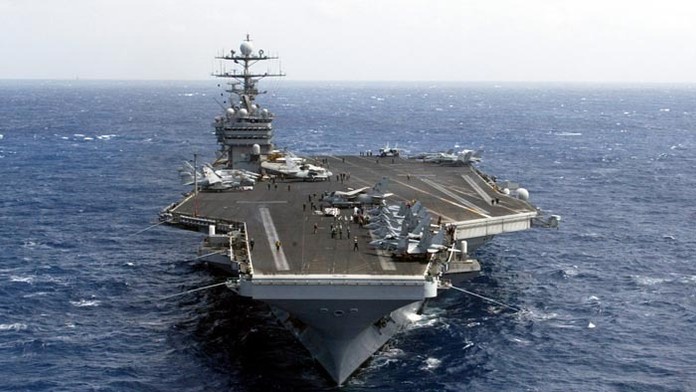 Americká vojnová letadlová loď Harry S. Truman.