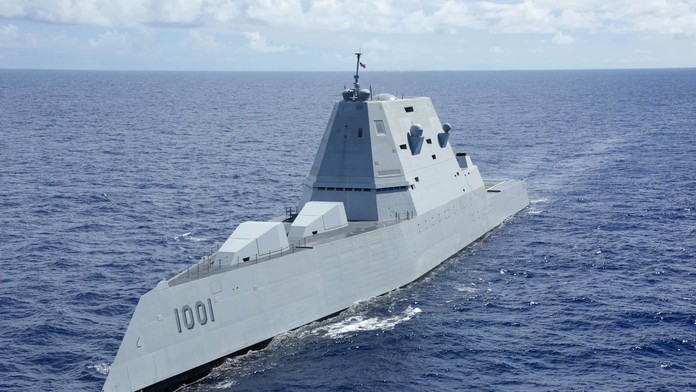 Pýcha amerického námorníctva čelí posmeškom pre hrdzavý trup. Podľa kompetentných ide o kozmetické nedostatky