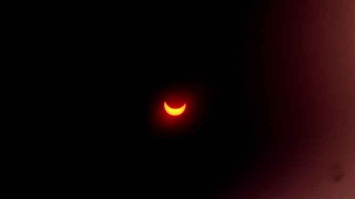 Čiastočné zatmenie slnka.