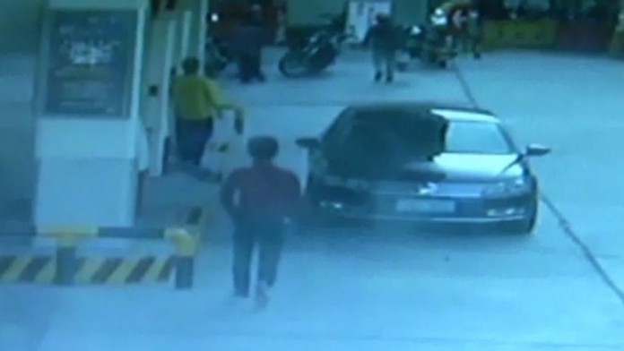 Najdrzejsi zlodej aut.