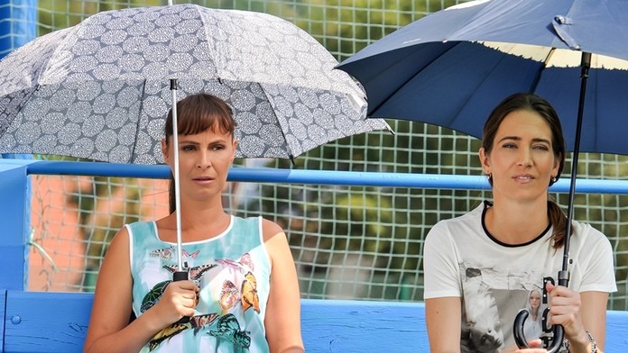 Lenka Vlasakova a Jana Kolesarova.jpg